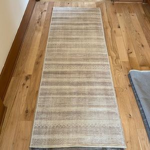The Rug Collective- Mojave Lines Desert Beige Runner 2’6x7’5 *NEVER USED